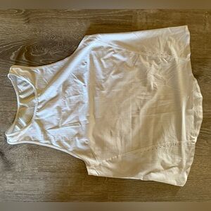 Lululemon tank top size 6